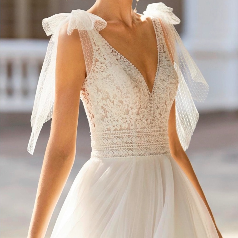 Wedding dress